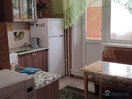 Сдаем посуточно 1-комнатную квартиру, 36 м², Нерюнгри, улица Ленина, 6