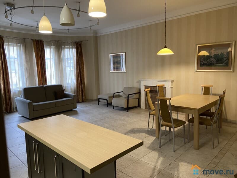 2-комн. квартира, 82 м²