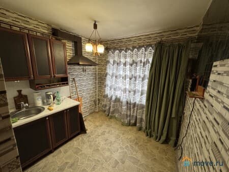 Продам 3-комнатную квартиру, 53.7 м&sup2;, Можайск, улица Академика Павлова, 1