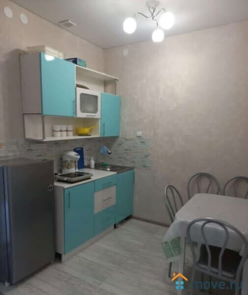 дом, 100 м²