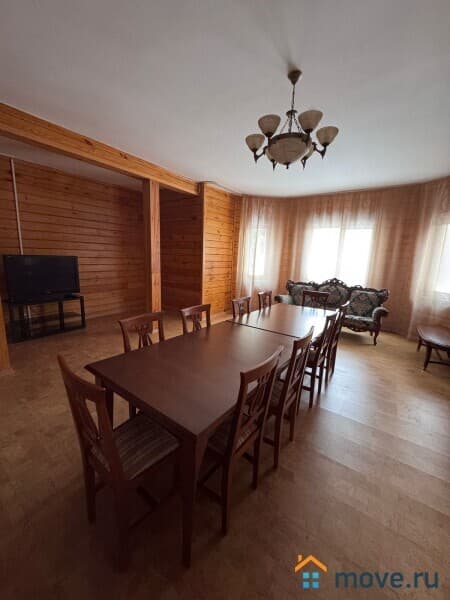 коттедж, 750 м²