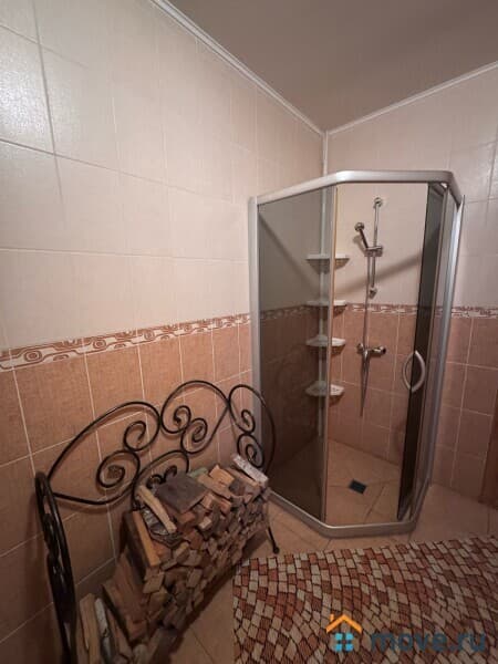 коттедж, 750 м²