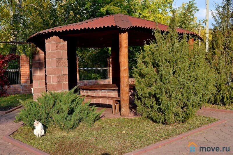 коттедж, 740 м²