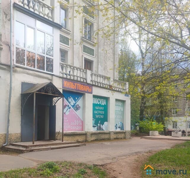 торговое помещение, 310 м²