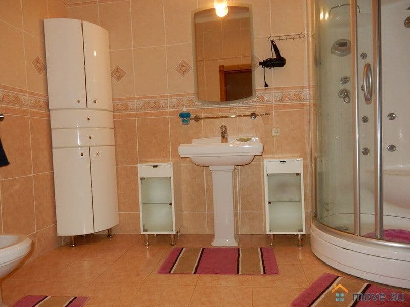 3-комн. квартира, 140 м²