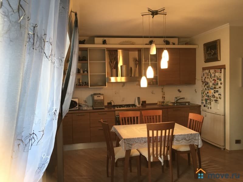 6-комн. квартира, 307 м²