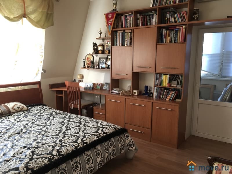 6-комн. квартира, 307 м²