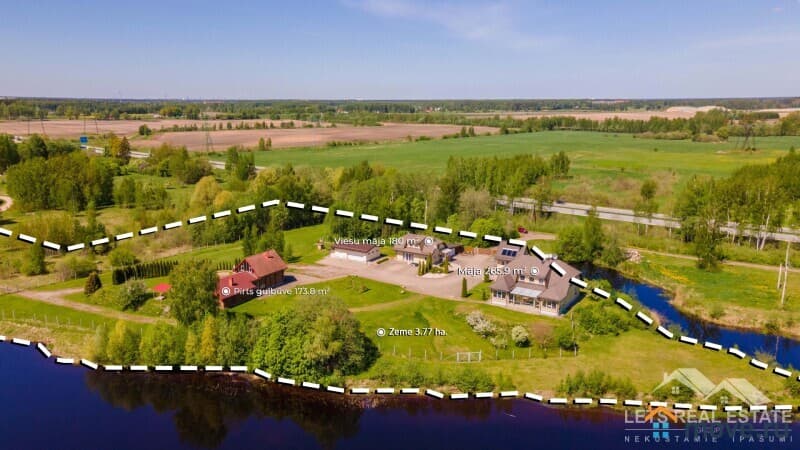 поместье, 704 м²