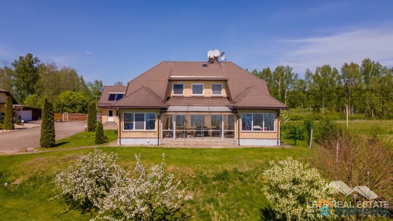 поместье, 704 м²