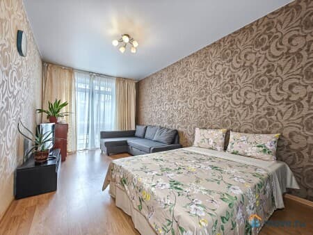 Сдается посуточно 1-комнатная квартира, 46 м&sup2;, Новосибирск, улица Серебряные ключи, 6