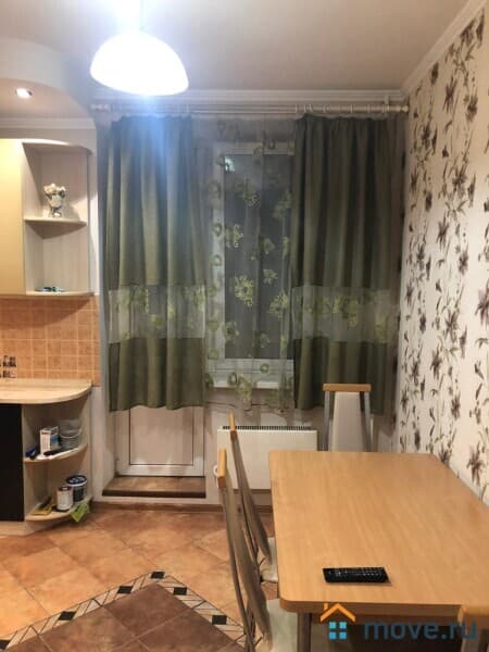 2-комн. квартира, 80 м&sup2;