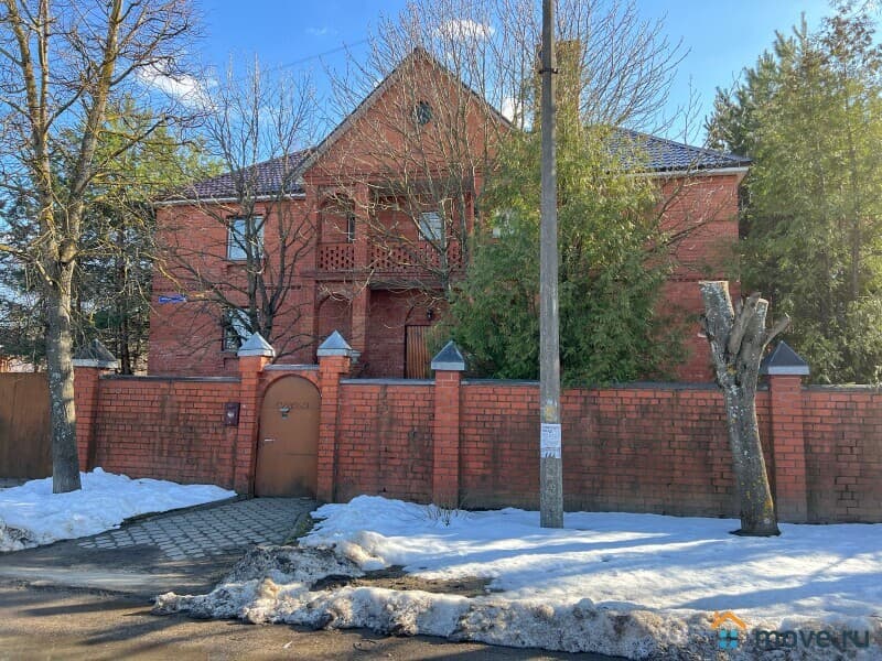 дом, 419.4 м²