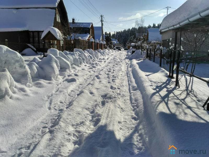 дача, 80 м², 6 соток