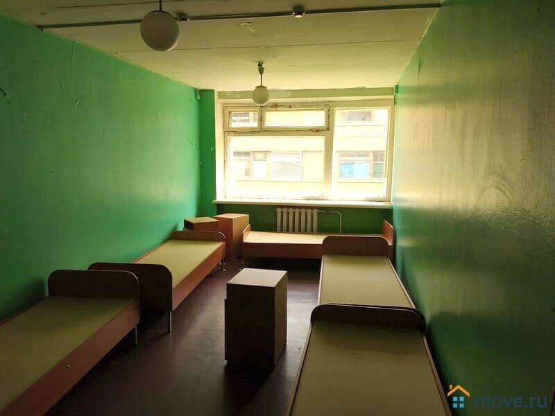 нежилое здание, 625 м²