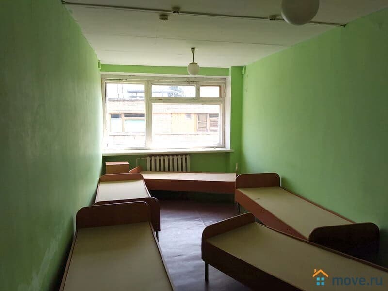 нежилое здание, 625 м²