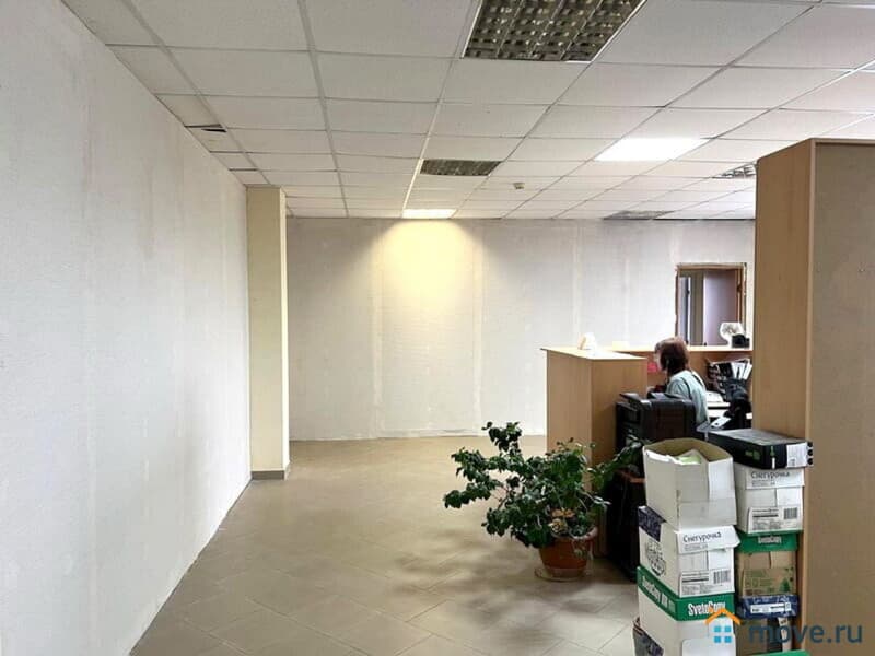 склад, 2200 м&sup2;