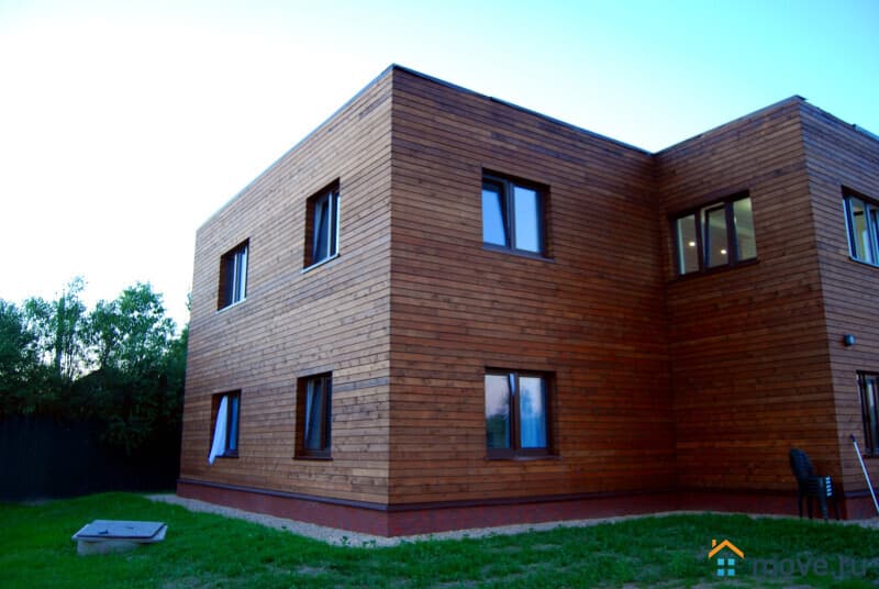 коттедж, 350 м²