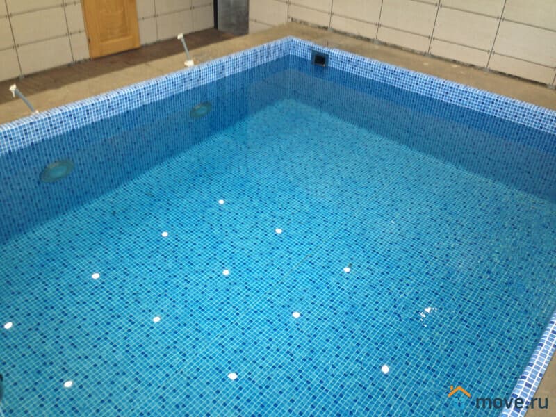 коттедж, 350 м²