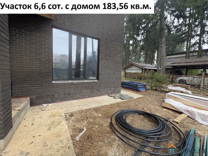 дом, 183.6 м²