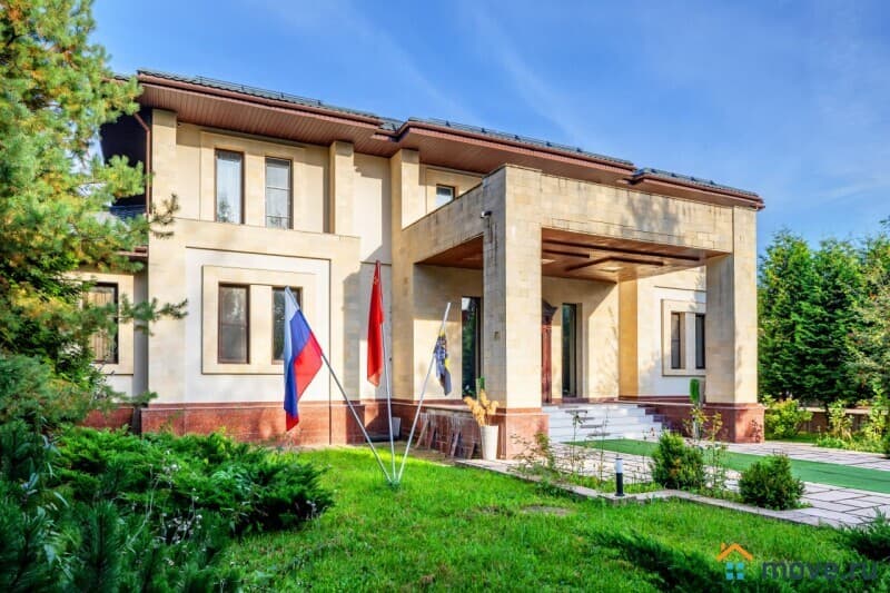 коттедж, 1200 м²