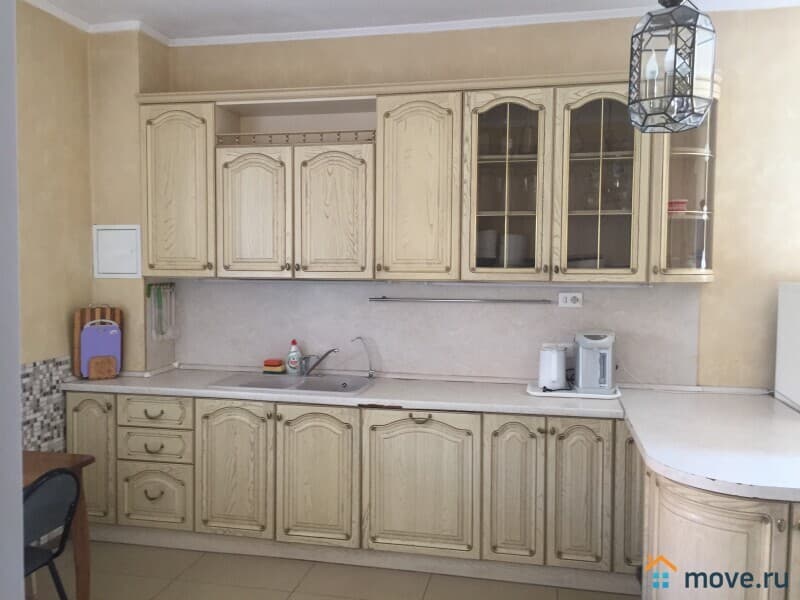 коттедж, 1000 м²