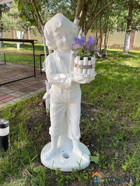 коттедж, 550 м²