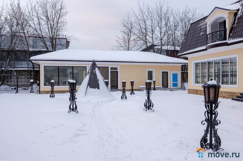 коттедж, 750 м²