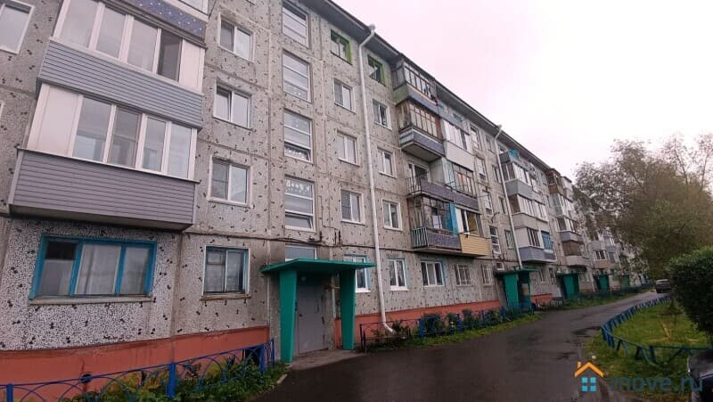 3-комн. квартира, 49.3 м²