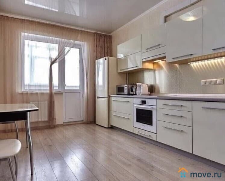 3-комн. квартира, 82 м²