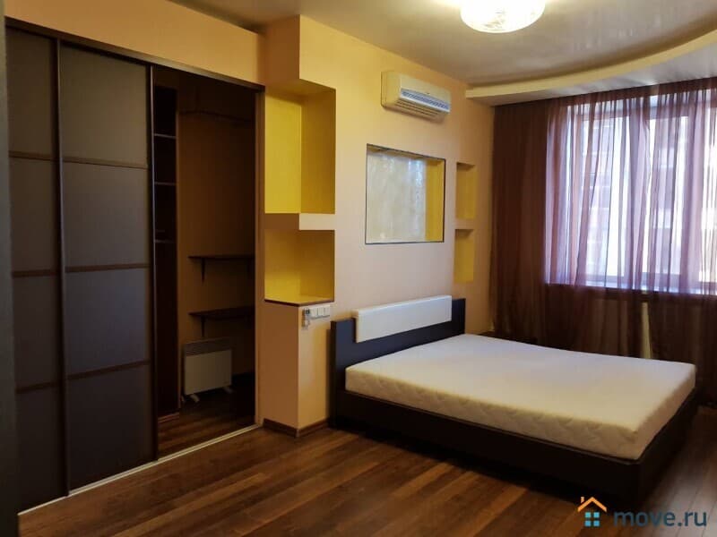 4-комн. квартира, 135 м²