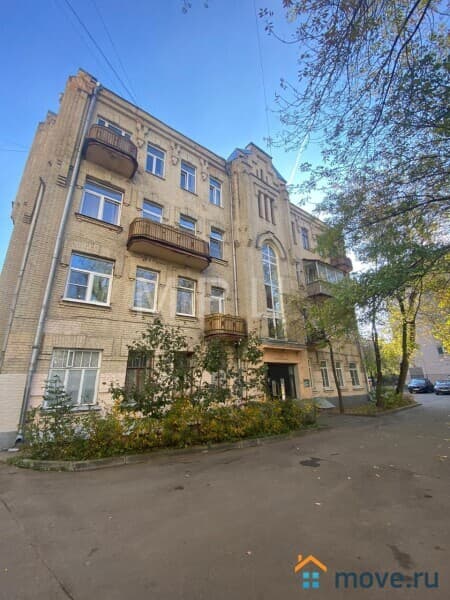 6-комн. квартира, 96 м²