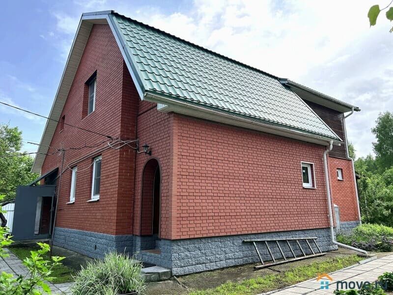 дом, 180 м²