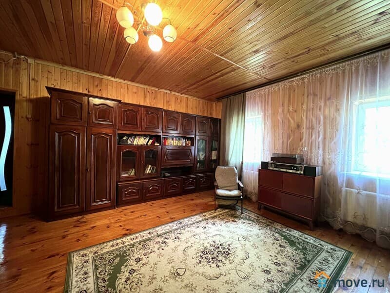 дом, 180 м²