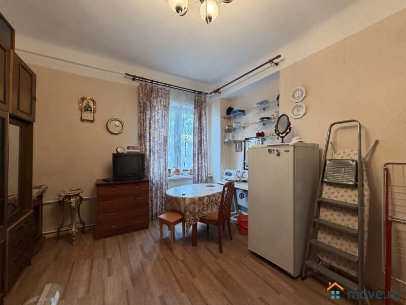 комната, 32 м&sup2;