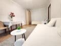 Сдается в аренду посуточно двухкомнатная квартира, 46 м², этаж 1 из 9. Фото 2