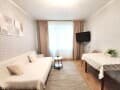 Сдается в аренду посуточно двухкомнатная квартира, 46 м², этаж 1 из 9. Фото 3