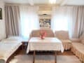 Сдается посуточно двухкомнатная квартира, 100 м², этаж 2 из 2. Фото 1