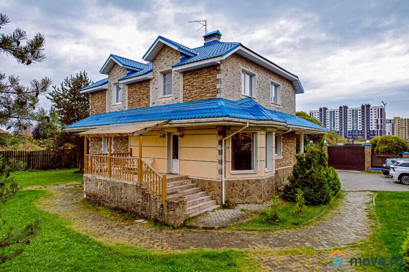 коттедж, 250 м&sup2;