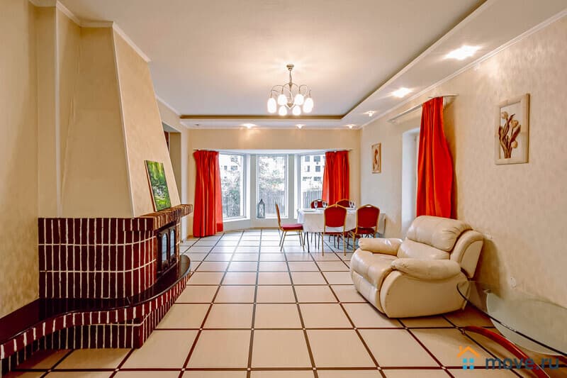 коттедж, 250 м&sup2;