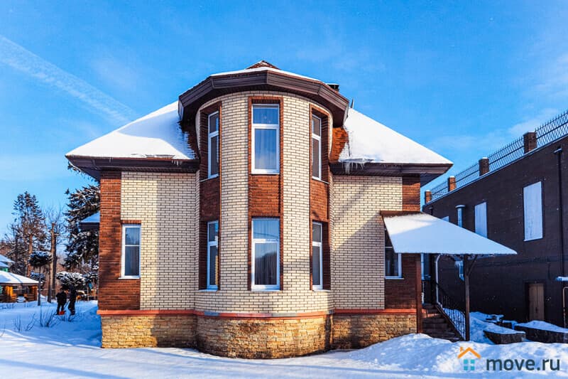 коттедж, 200 м&sup2;