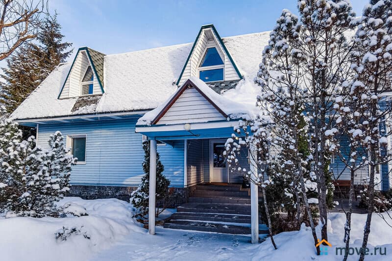 коттедж, 270 м&sup2;