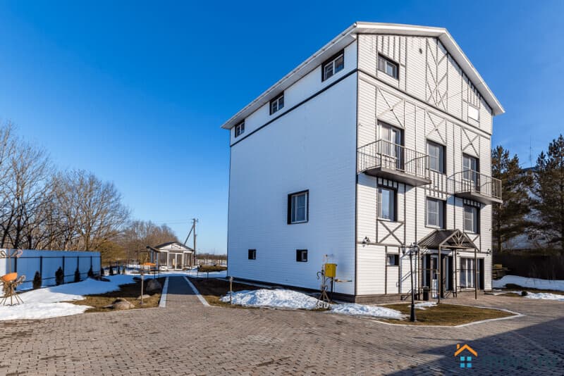 коттедж, 400 м&sup2;