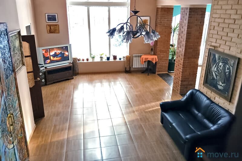 коттедж, 280 м&sup2;