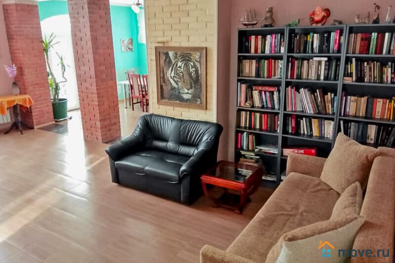 коттедж, 280 м&sup2;