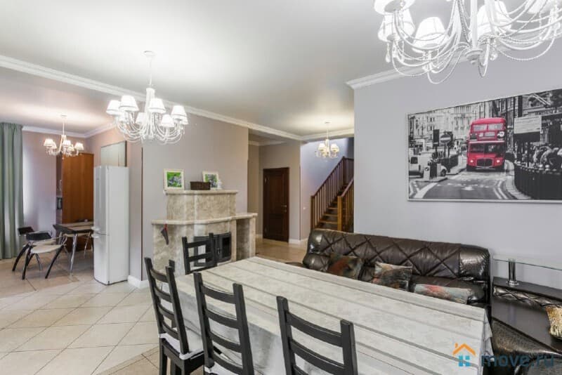 коттедж, 220 м&sup2;