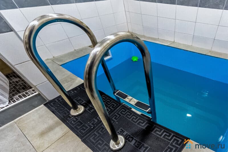 коттедж, 323 м&sup2;