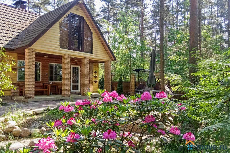 коттедж, 280 м&sup2;