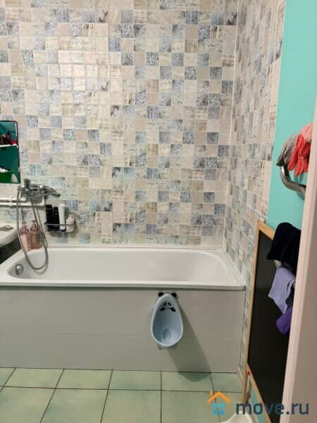 комната, 42 м²