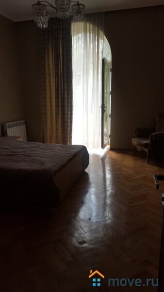 4-комн. квартира, 100 м²