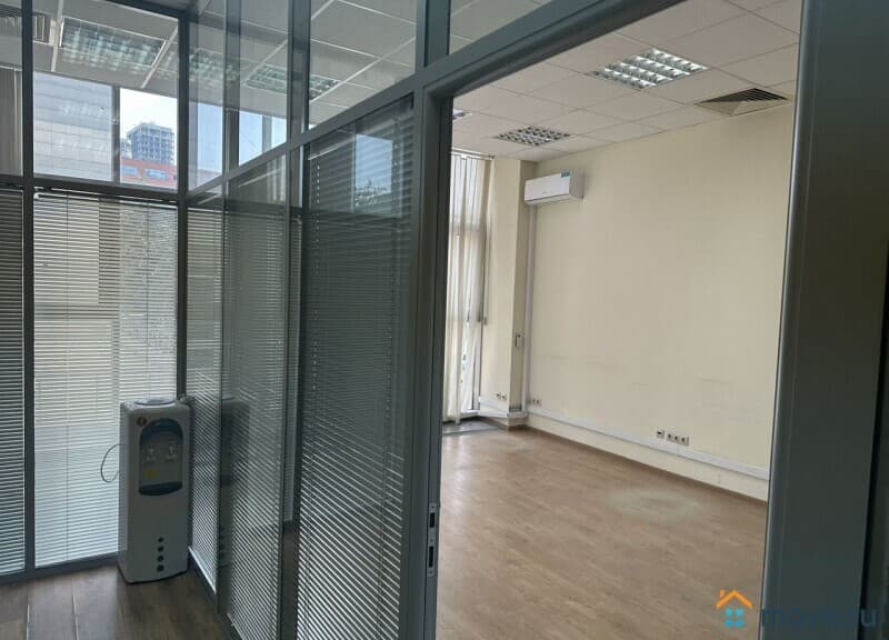 офис, 68 м&sup2;